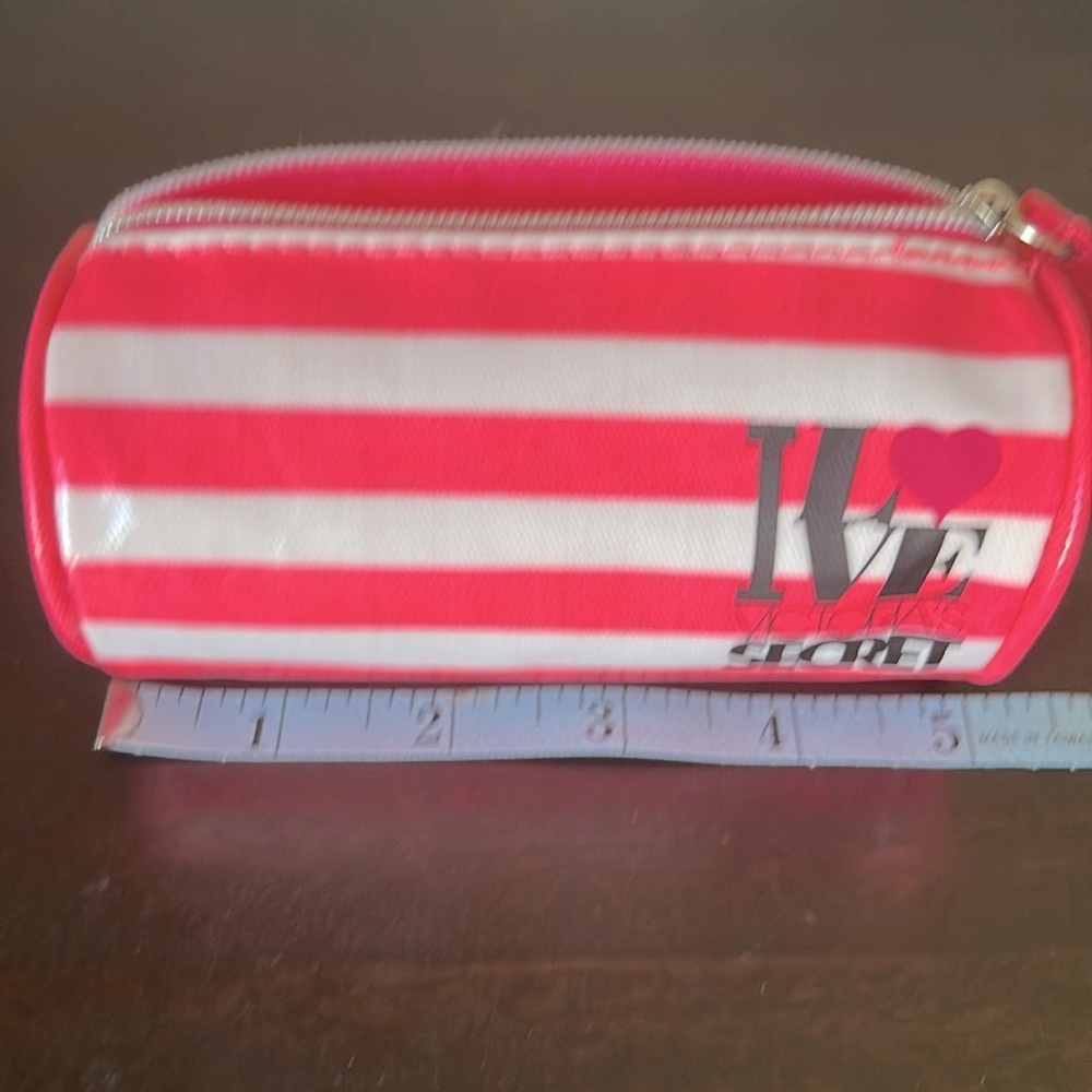 I ❤️ VS Vintage Mini Pink Stripe Cosmetic Bag - Picture 8 of 9